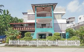 Oyo 512 Agra Lanka Beach Resort  3*